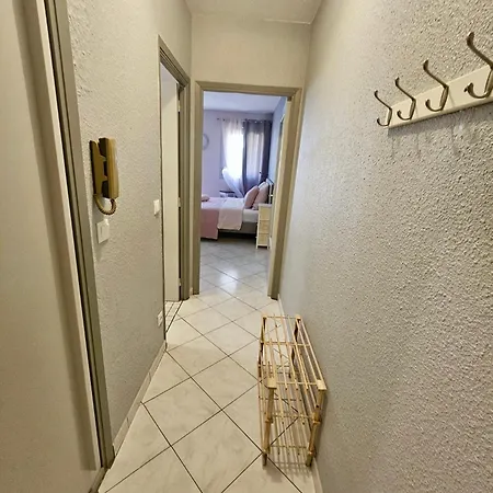 Apartment Isola10 *